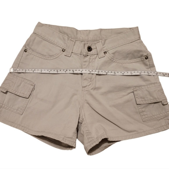 Vintage Lee Dungarees Can't Bust 'em Shorts, Size 5 | Khaki Fitted Cargo Shorts - Picture 7 of 8
